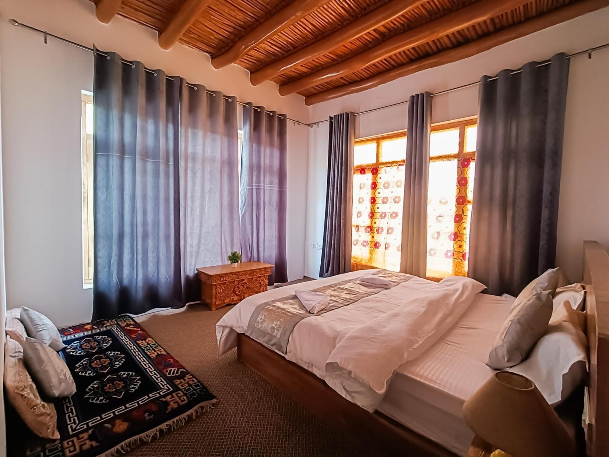 Traveller Nest Hotell Deskit Exteriör bild