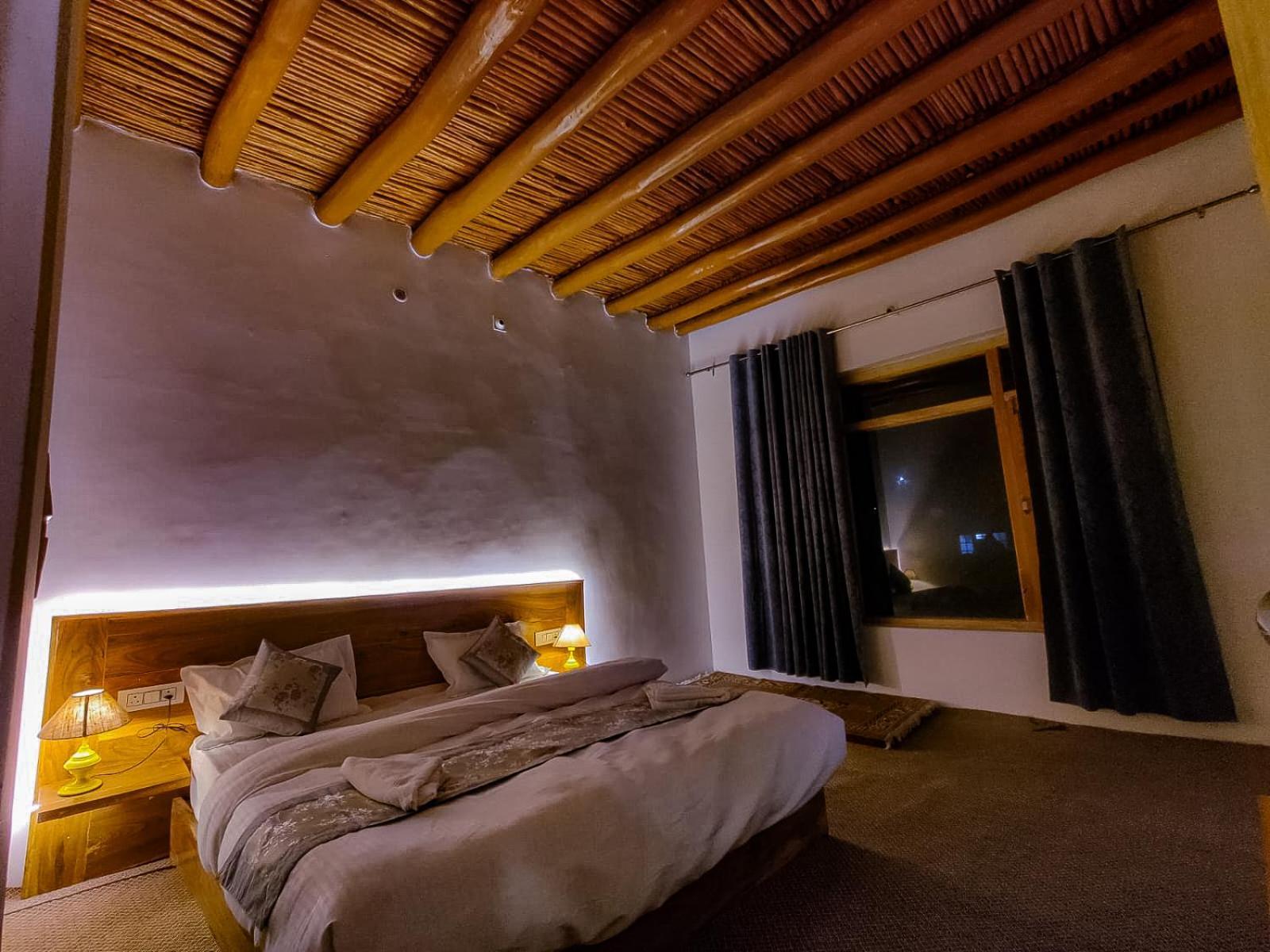 Traveller Nest Hotell Deskit Rum bild