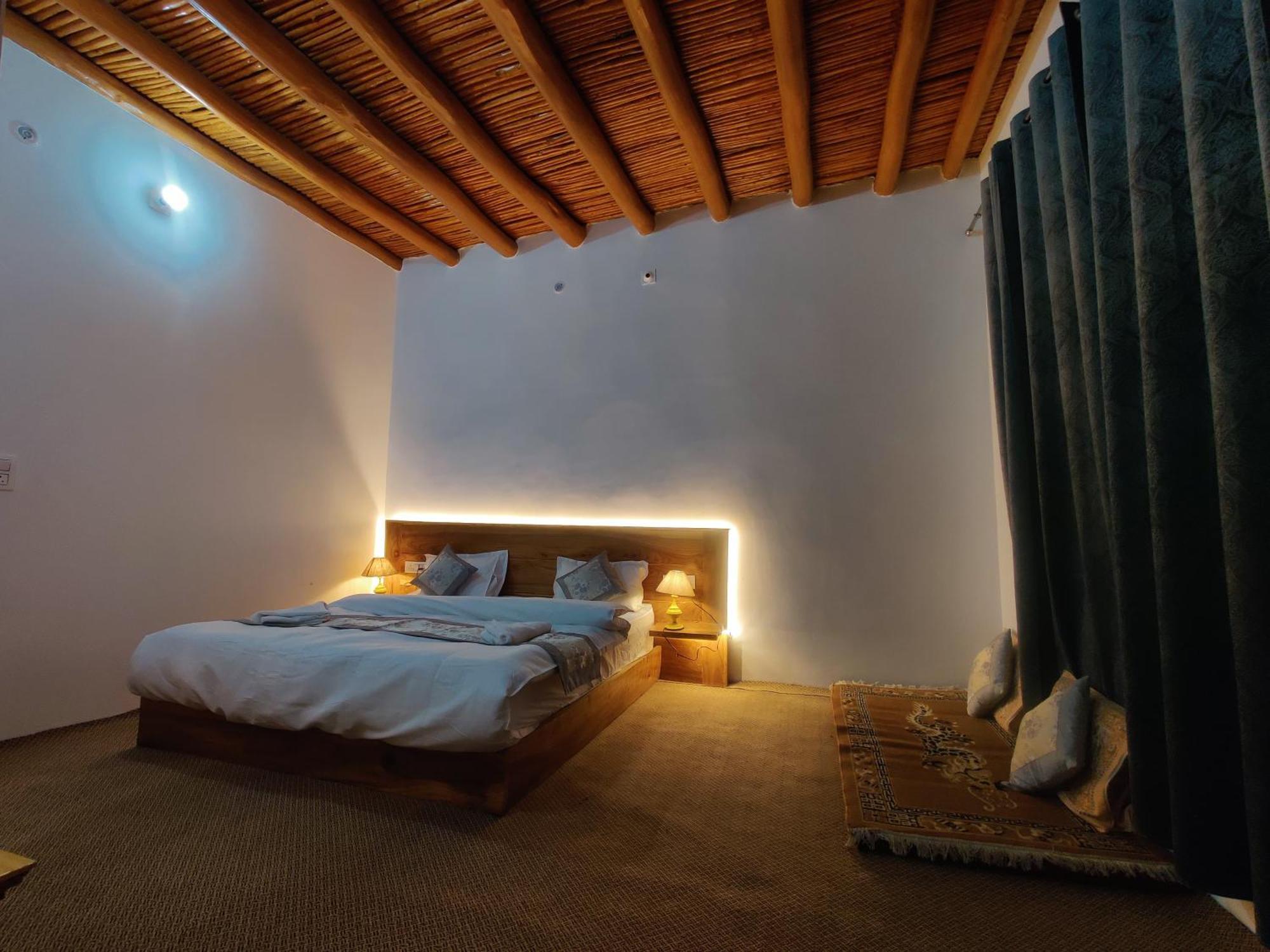 Traveller Nest Hotell Deskit Rum bild